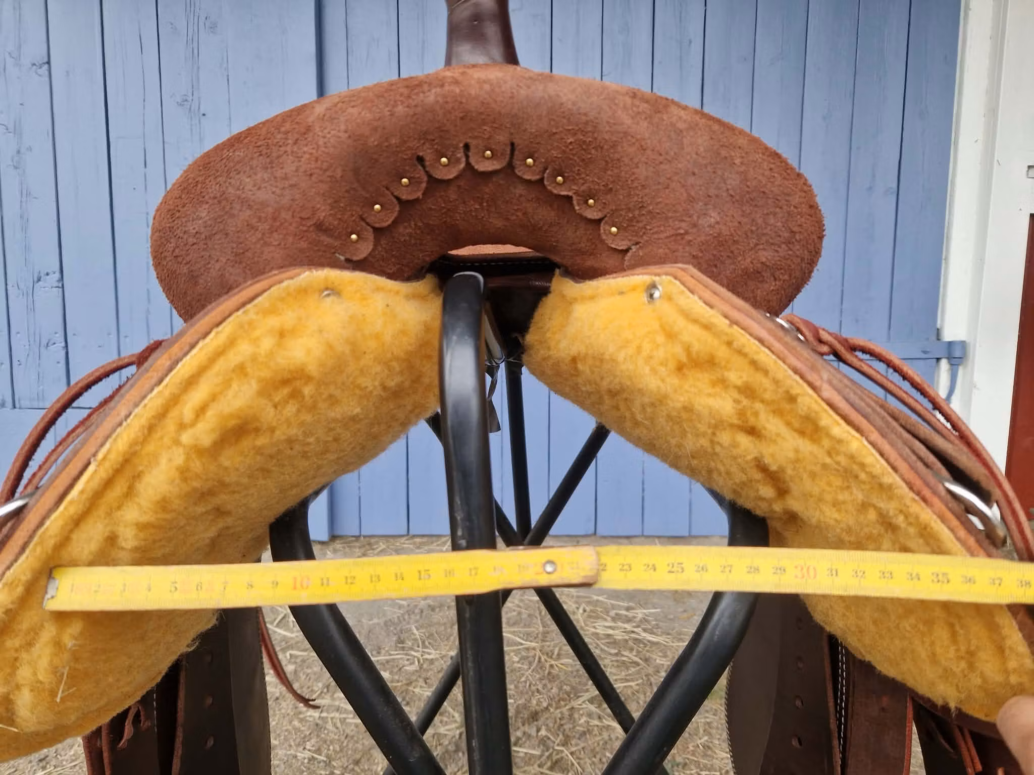 Crates 7210 Ranch-ropersadel 16 tum