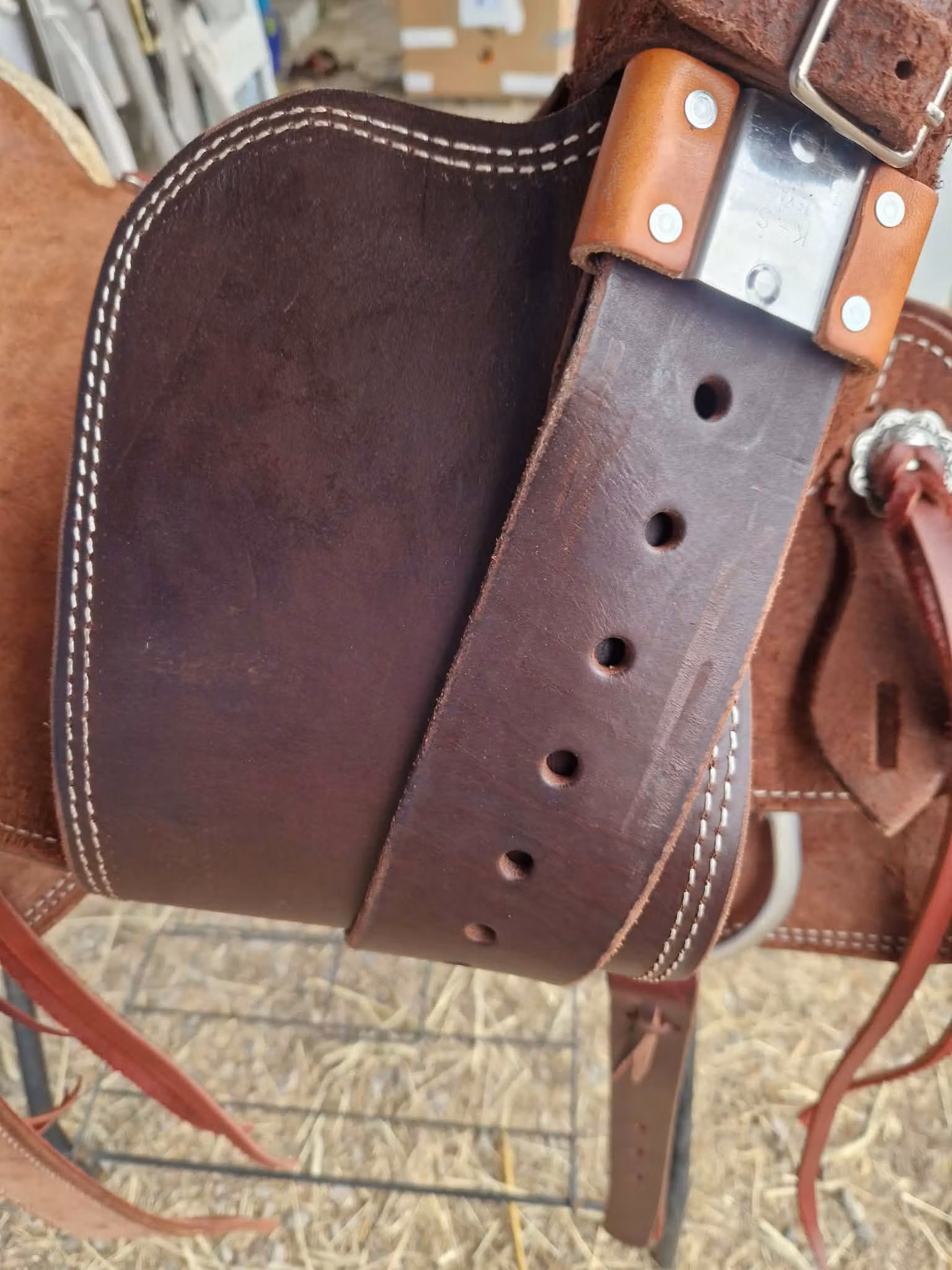 Crates 7210 Ranch-ropersadel 16 tum