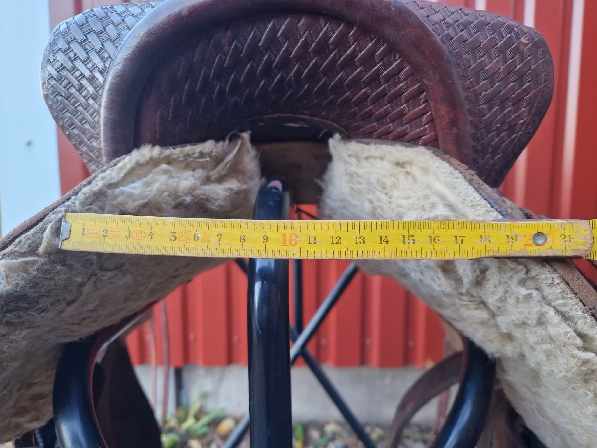 Rawhide westernsadel Semi-Quarter 15,5 tum