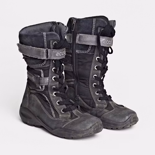 - Storlek 34 -