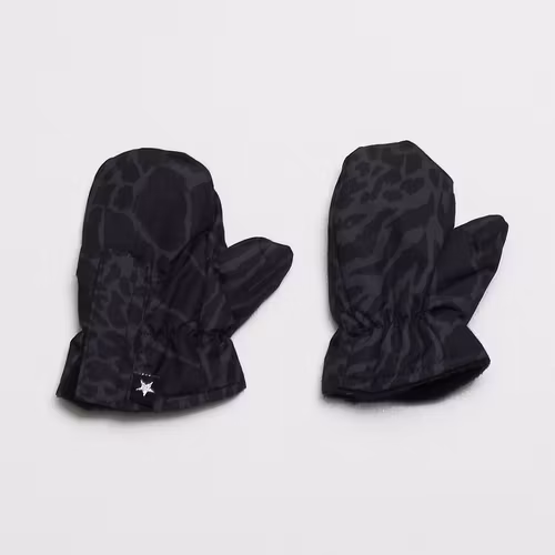 - Storlek 0-6 mån -