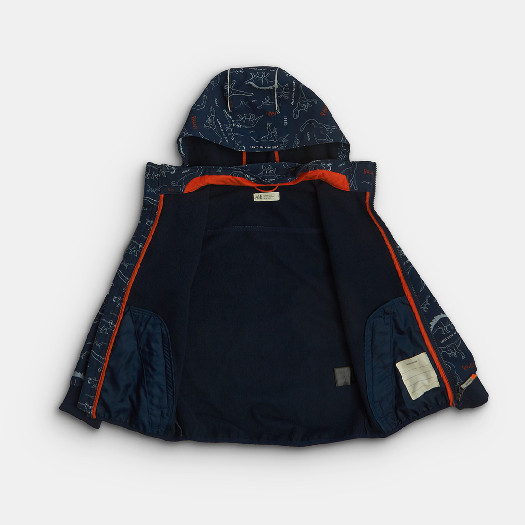 - Storlek 128 -