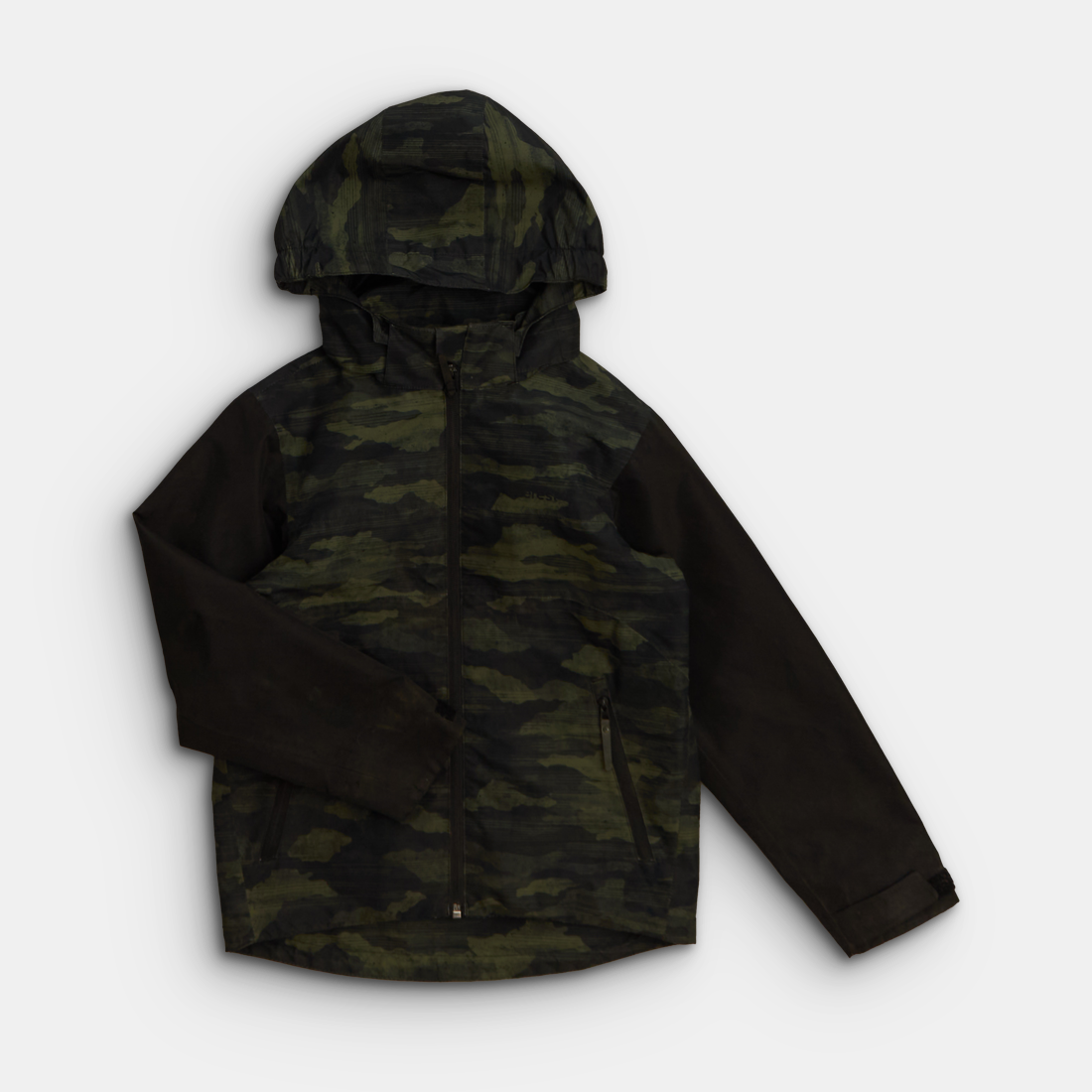 - Storlek 122/128 -