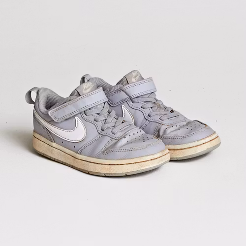 - Storlek 29,5 -