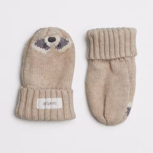 - Storlek 0-6 mån -