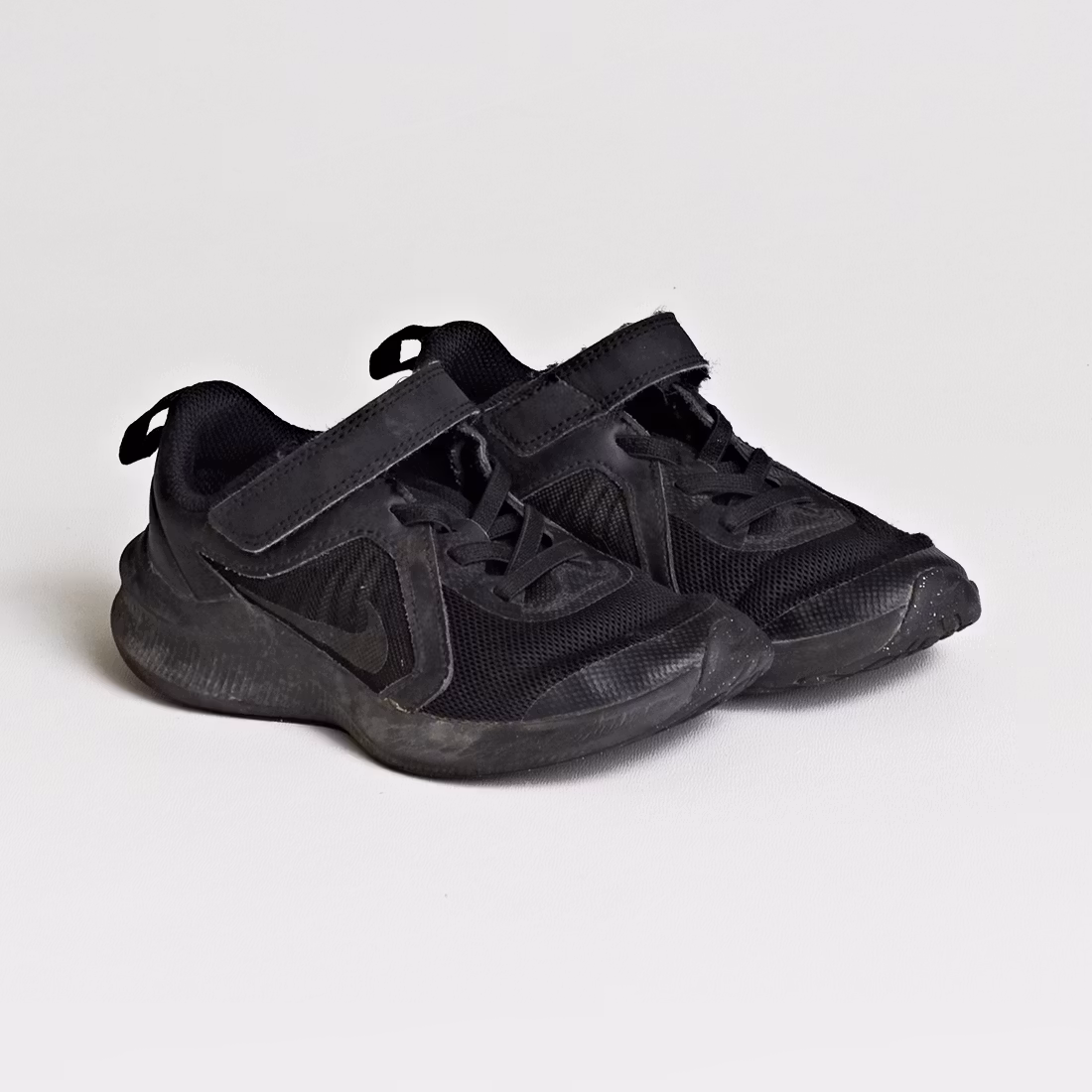 - Storlek 29,5 -