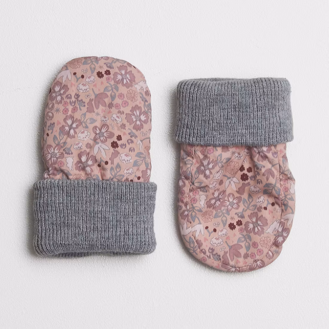 - Storlek 0-6 mån -