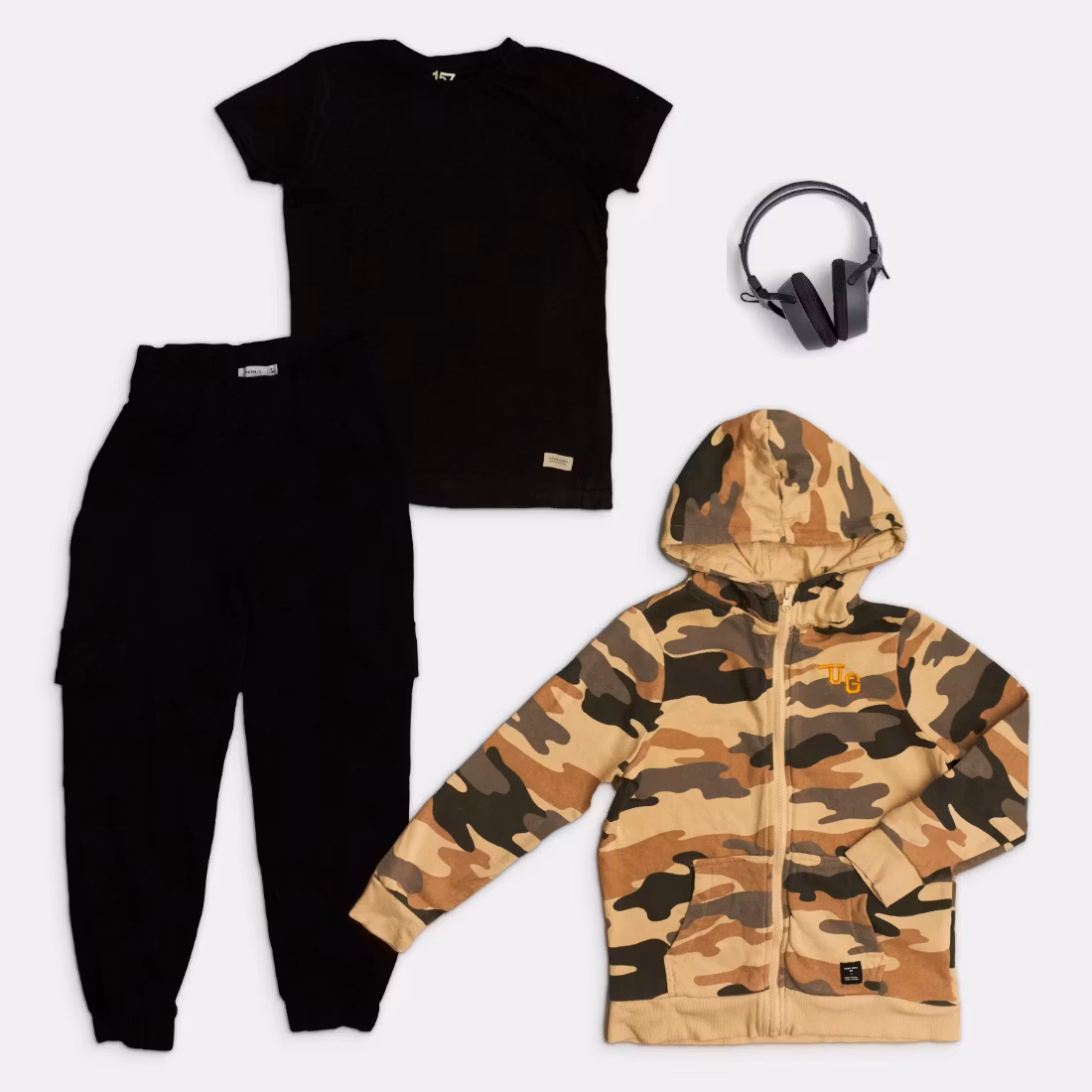 - Storlek 128 -