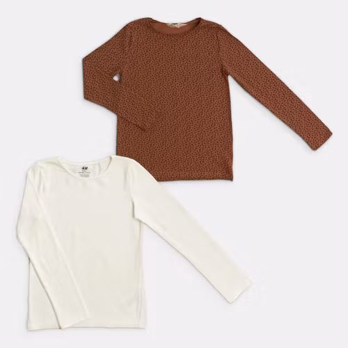- Storlek 122/128 -
