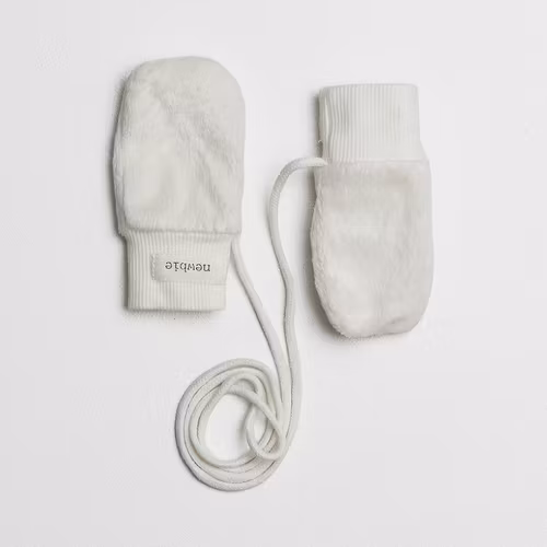 - Storlek 0-6 mån -