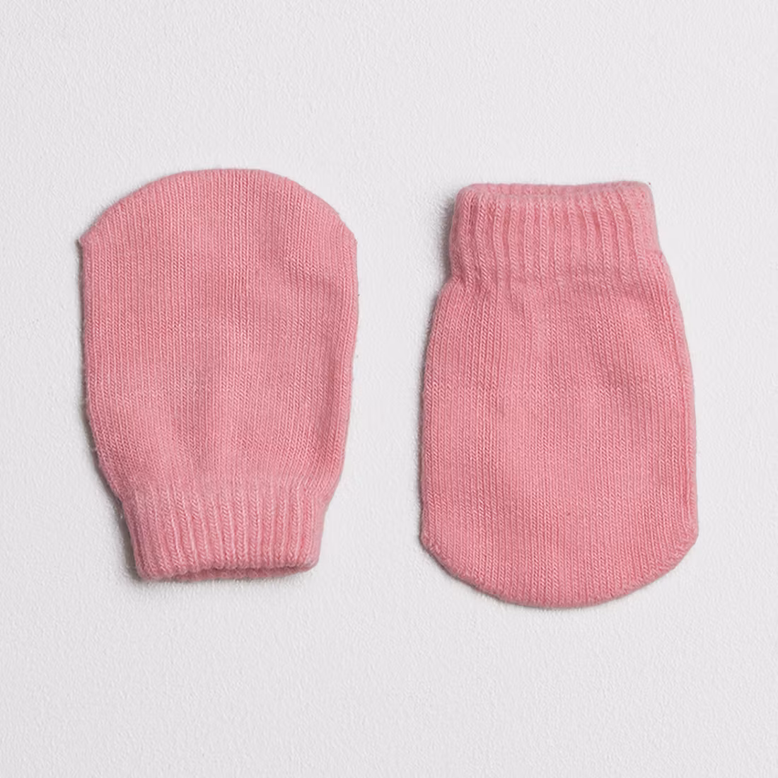 - Storlek 0-6 mån -