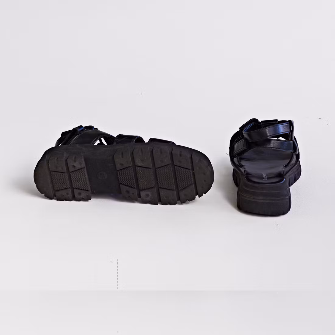 - Storlek 35 -