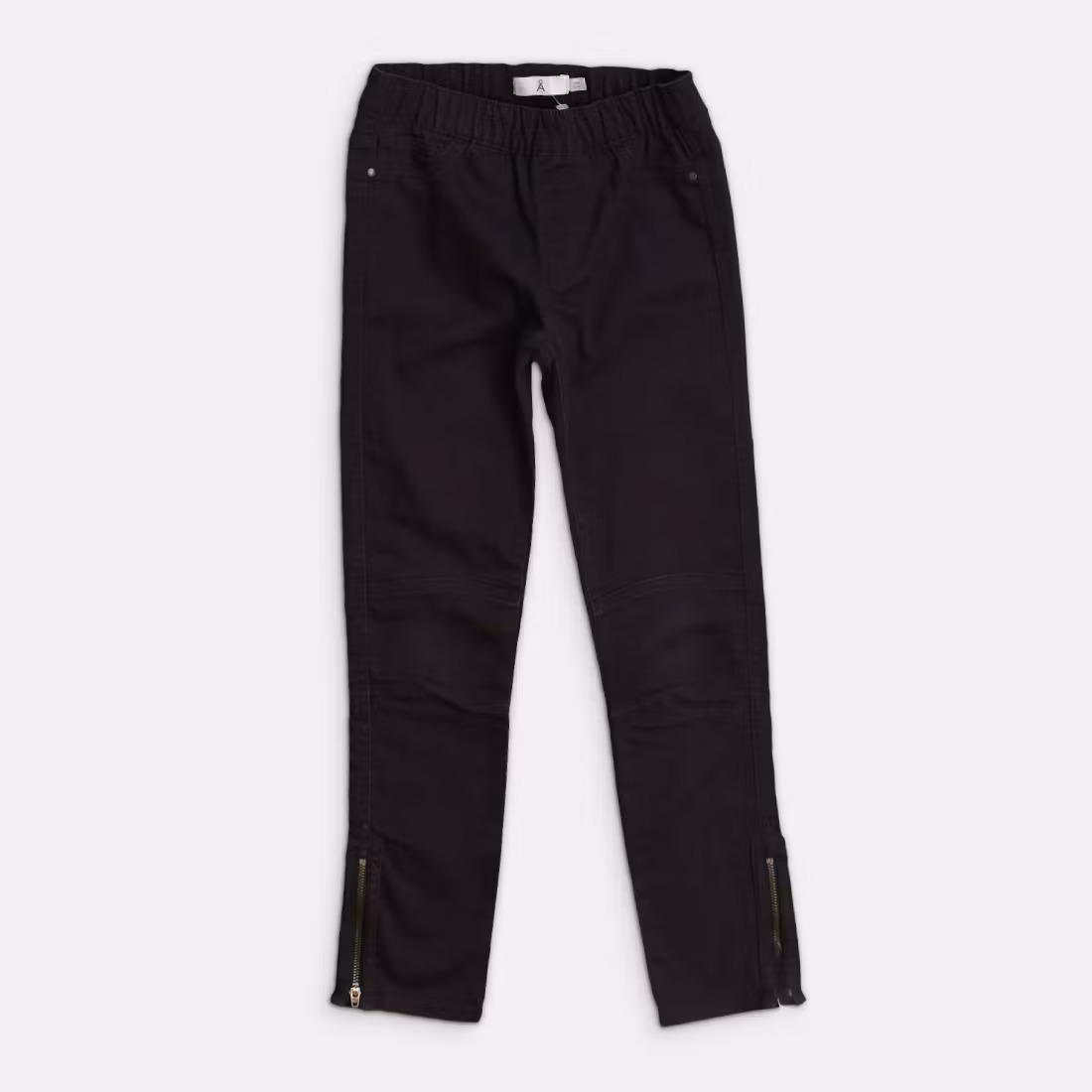 - Storlek 134 -