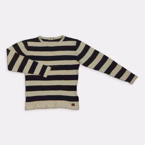 - Storlek 122/128 -