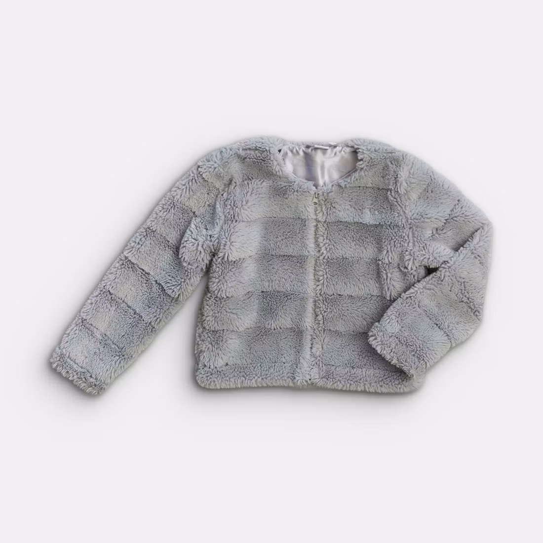 - Storlek 122/128 -
