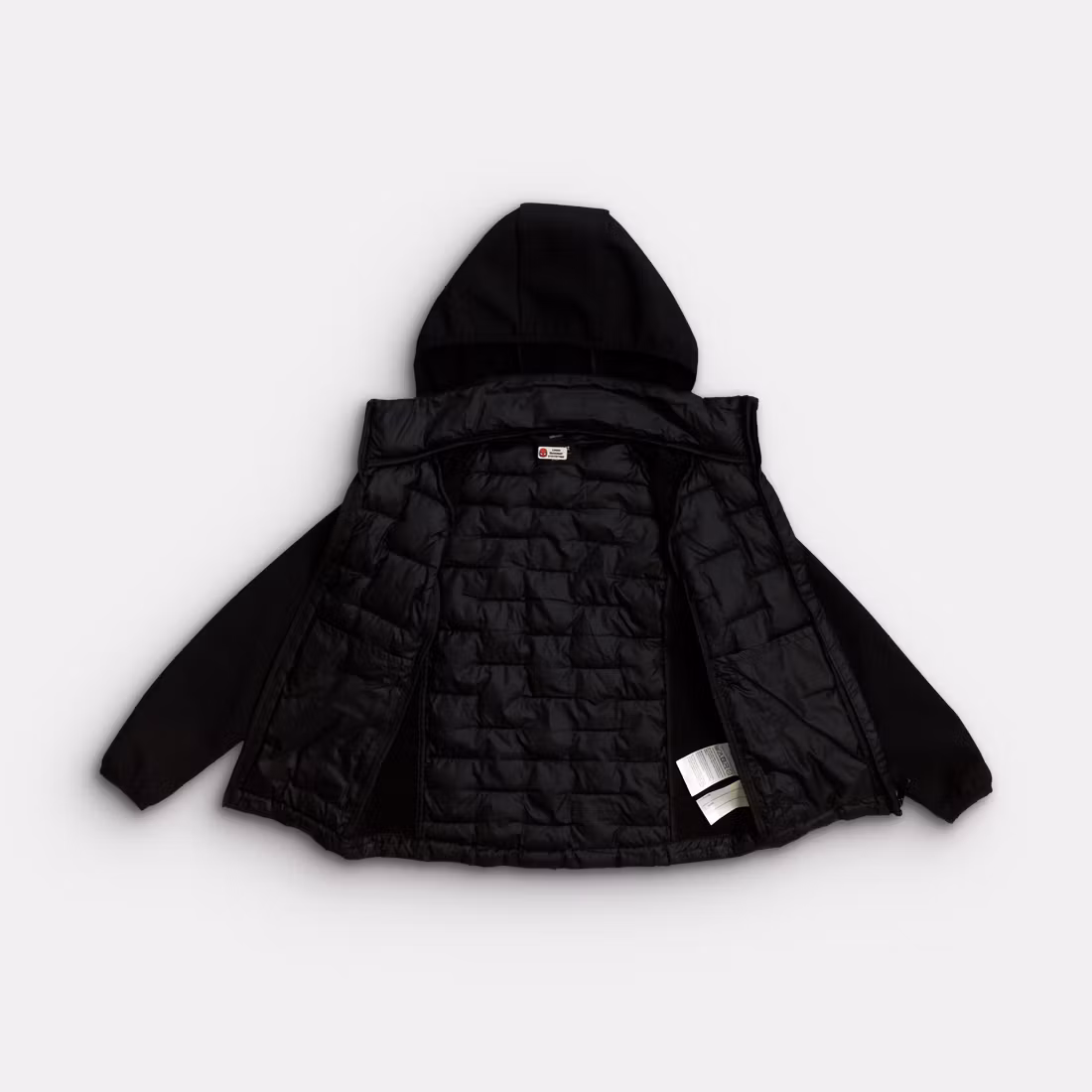 - Storlek 122/128 -
