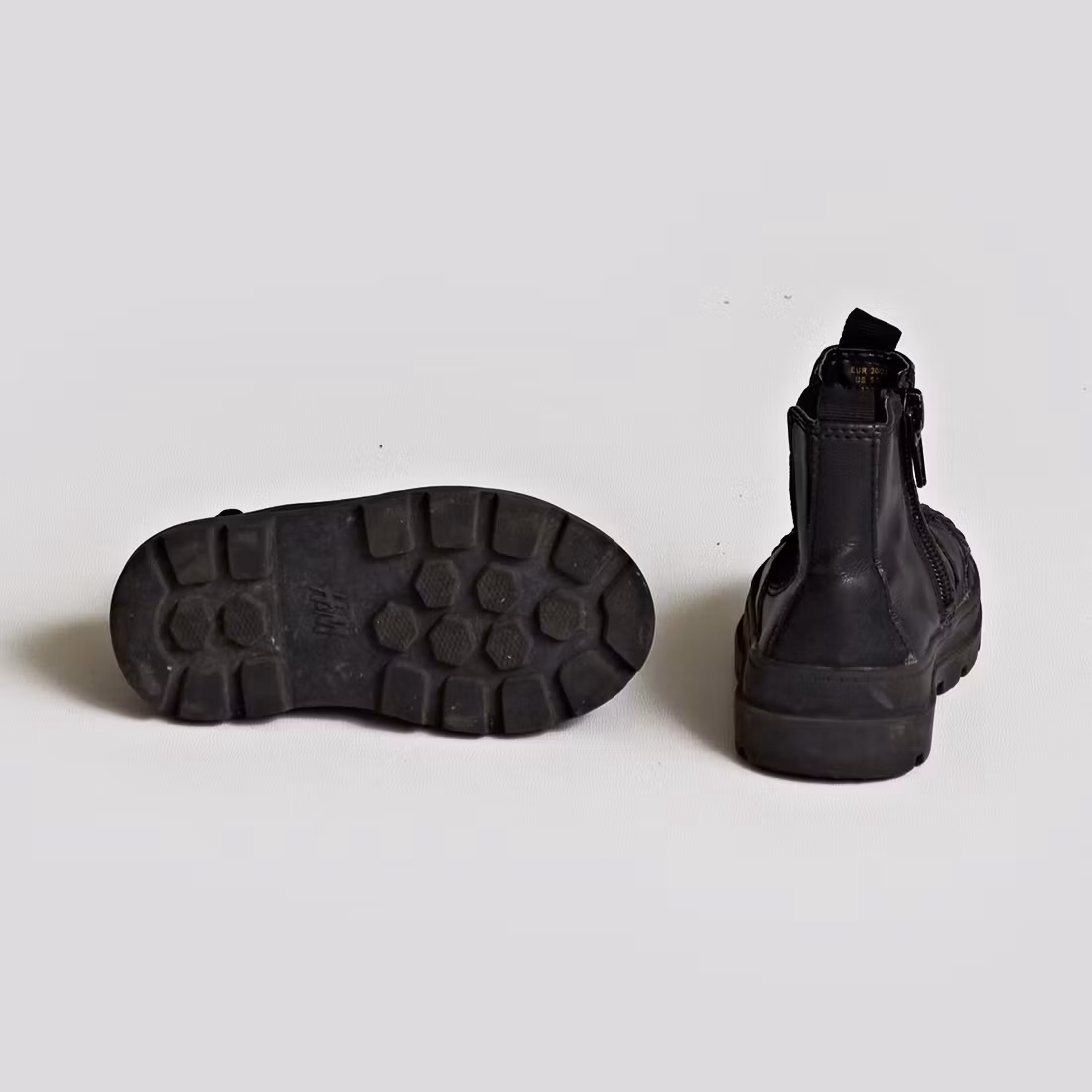 - Storlek 20/21 -
