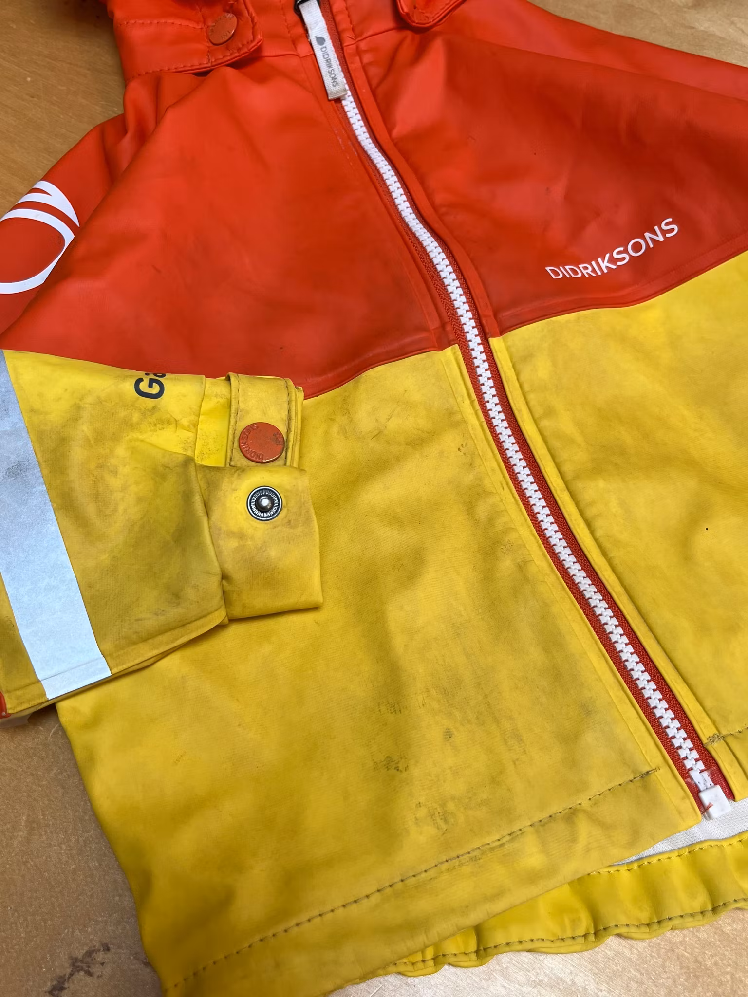 - Storlek 80 -