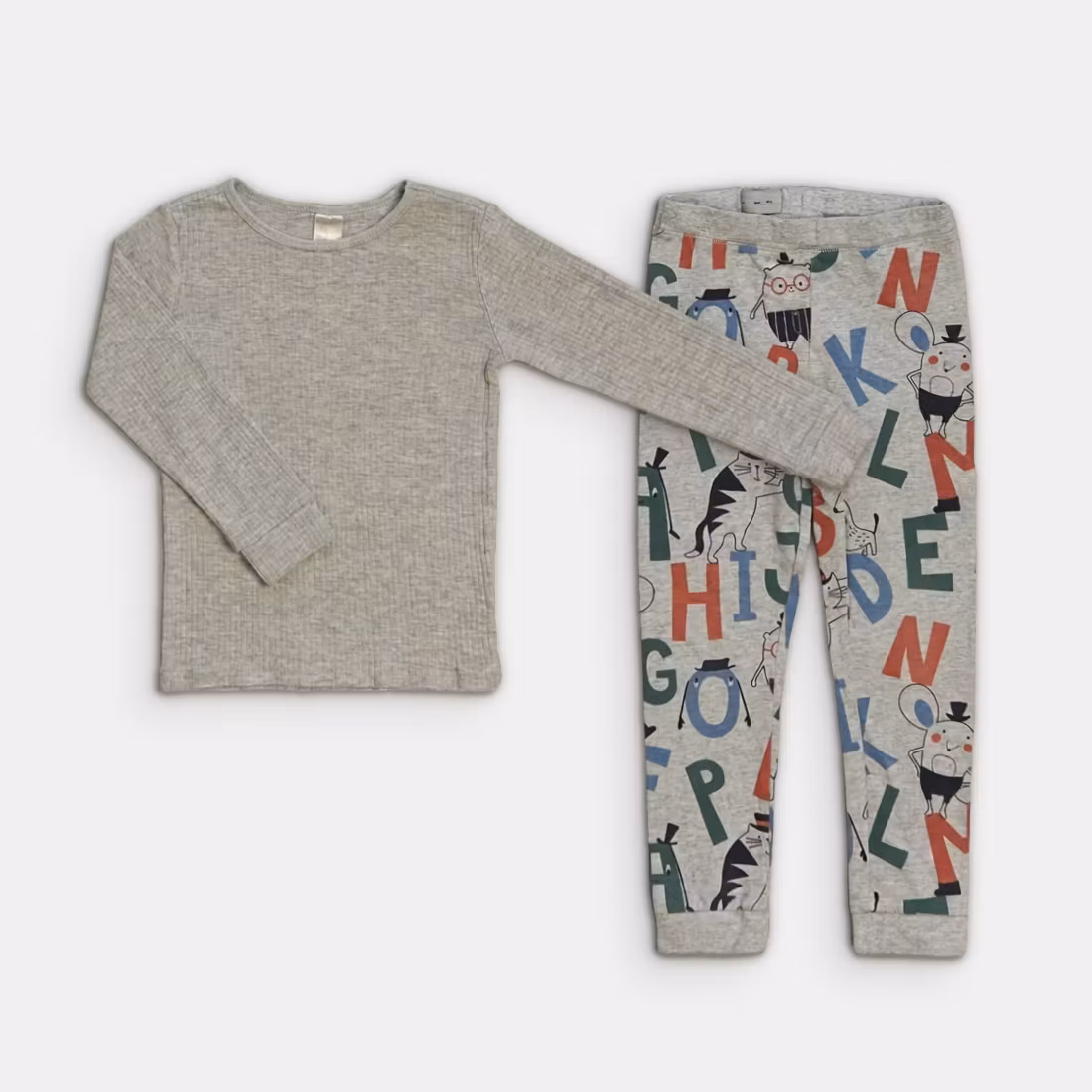 Pyjamas - Polarn O. Pyret / H&M - Storlek 104