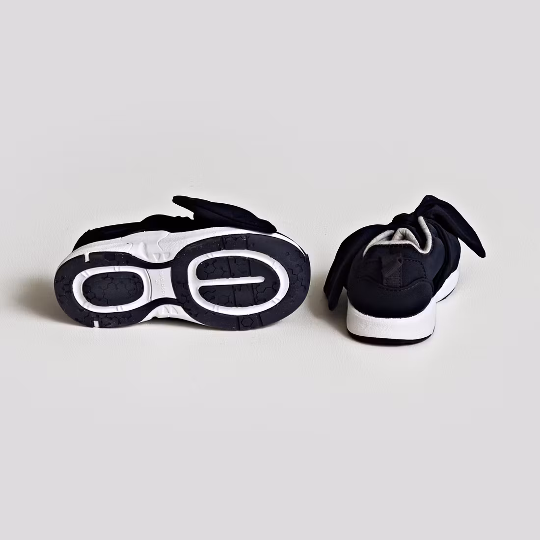 Sneakers - Zara - Storlek 23