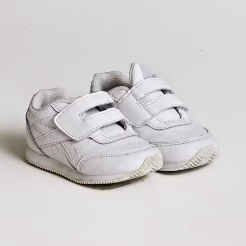 - Storlek 21,5 -
