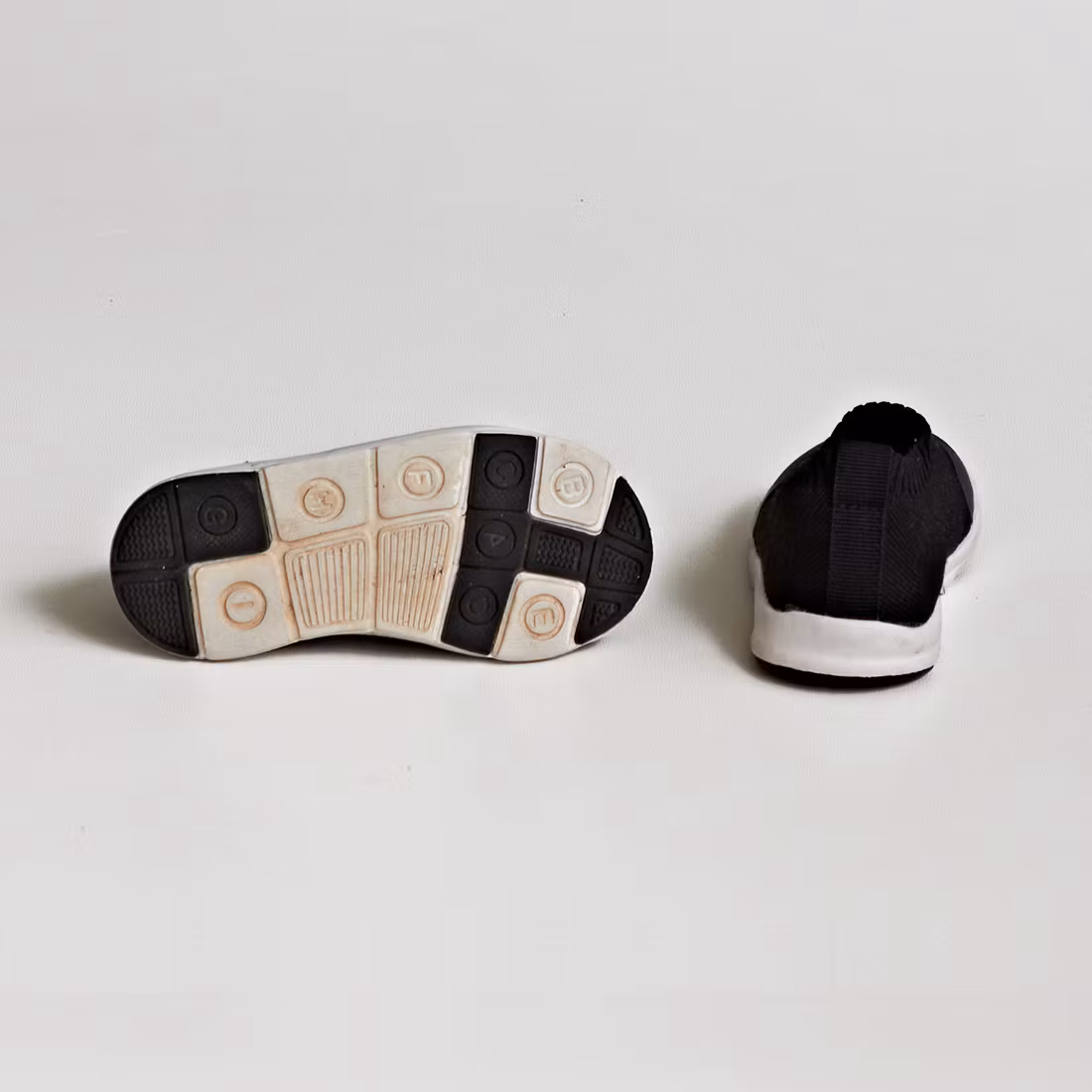 Sneakers - Lejon - Storlek 23