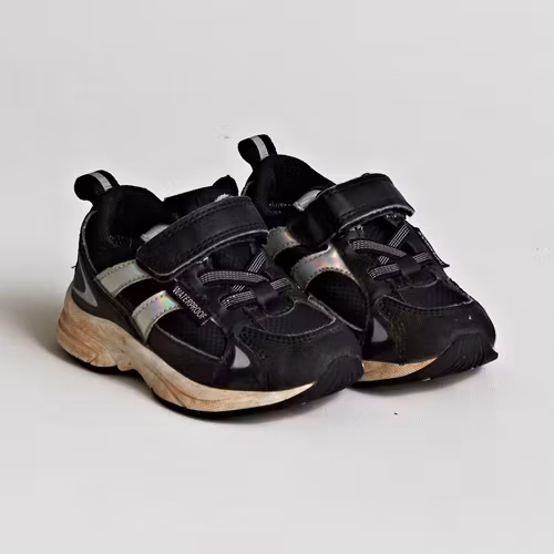 Sneakers - Lejon - Storlek 24