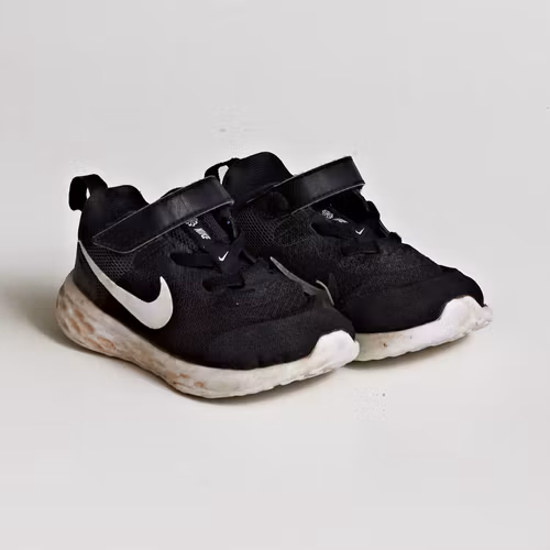 Sneakers - Nike - Storlek 25