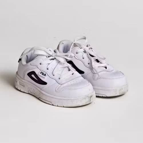 Sneakers - Fila - Storlek 27