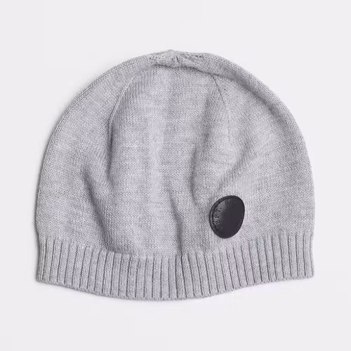Stickad mössa - Storlek 36/38