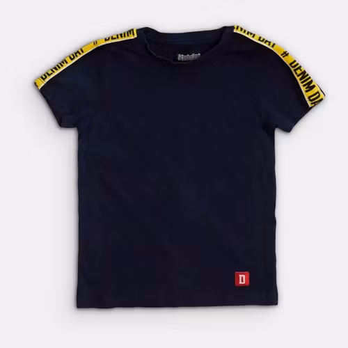 - Storlek 98/104 -