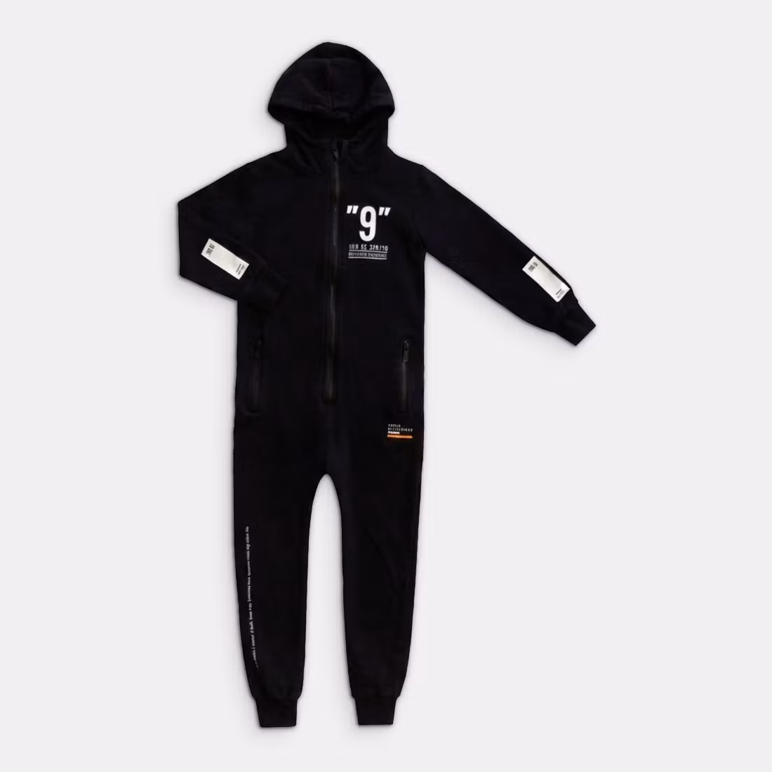 - Storlek 122/128 -
