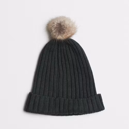 Stickad mössa - Storlek 48/50