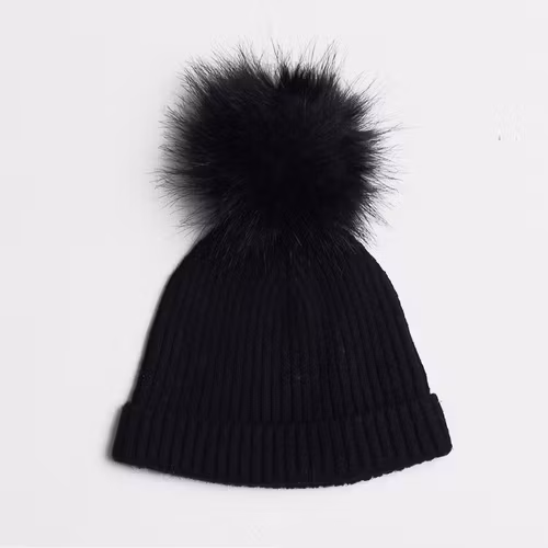 Stickad mössa - Kappahl - Storlek 44/46