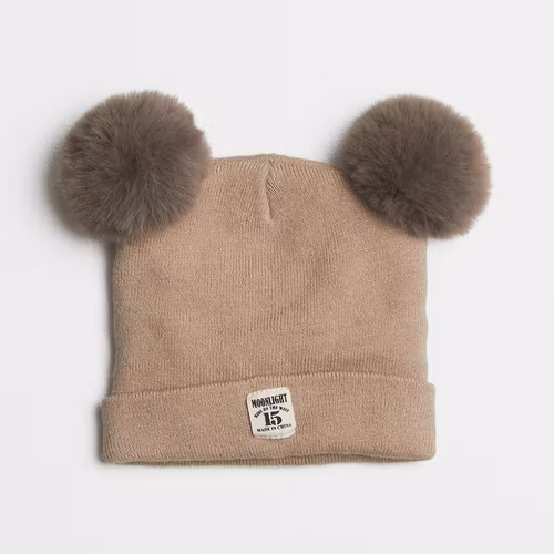 Stickad mössa - Storlek 40/42