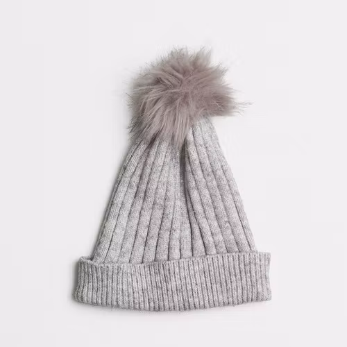 Stickad mössa - Primark - Storlek 48/50