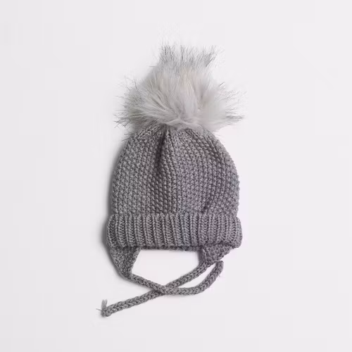 Fodrad stickad mössa - Storlek 42/44