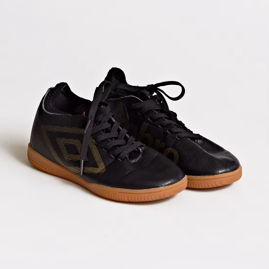 Träningsskor - Umbro - Storlek 33