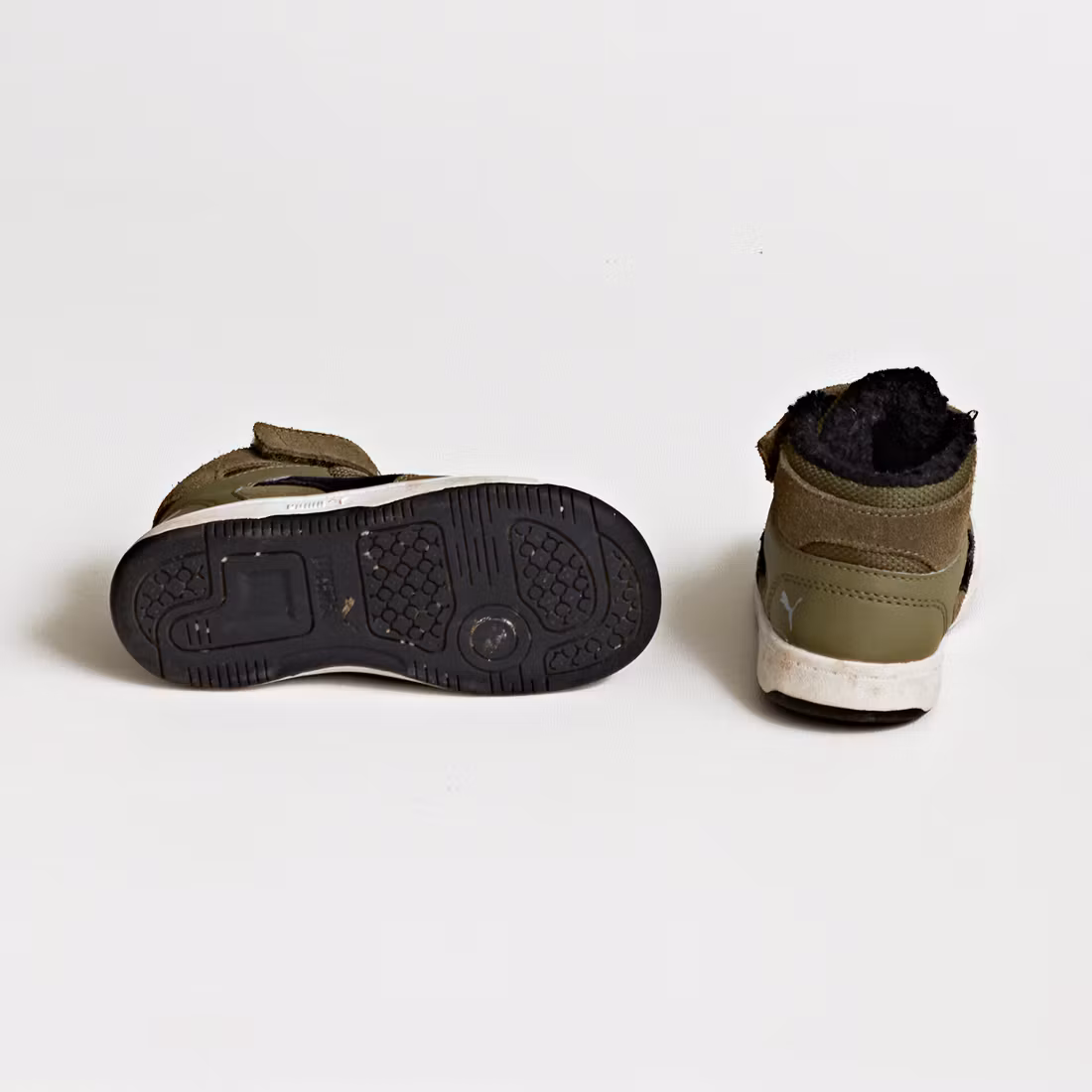 Fodrade sneakers - Puma - Storlek 24