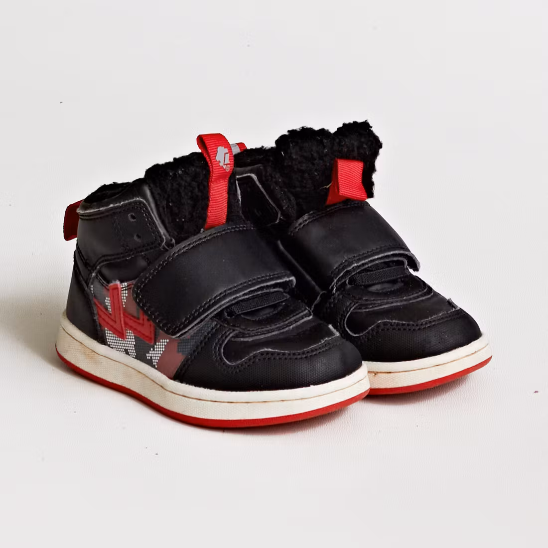 Fodrade sneakers - Lejon - Storlek 24