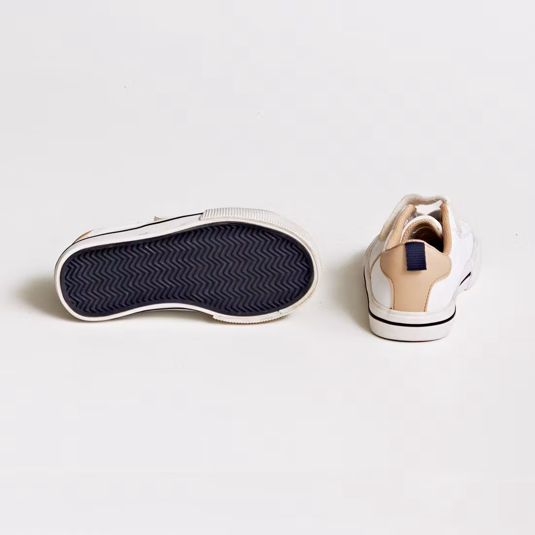 Sneakers - H&M - Storlek 24