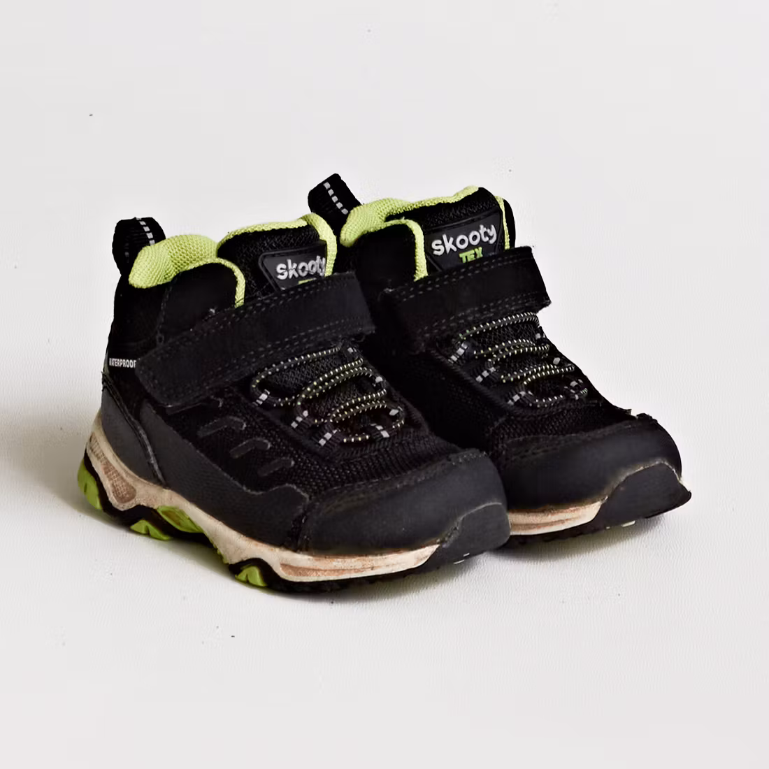Sneakers - Storlek 22