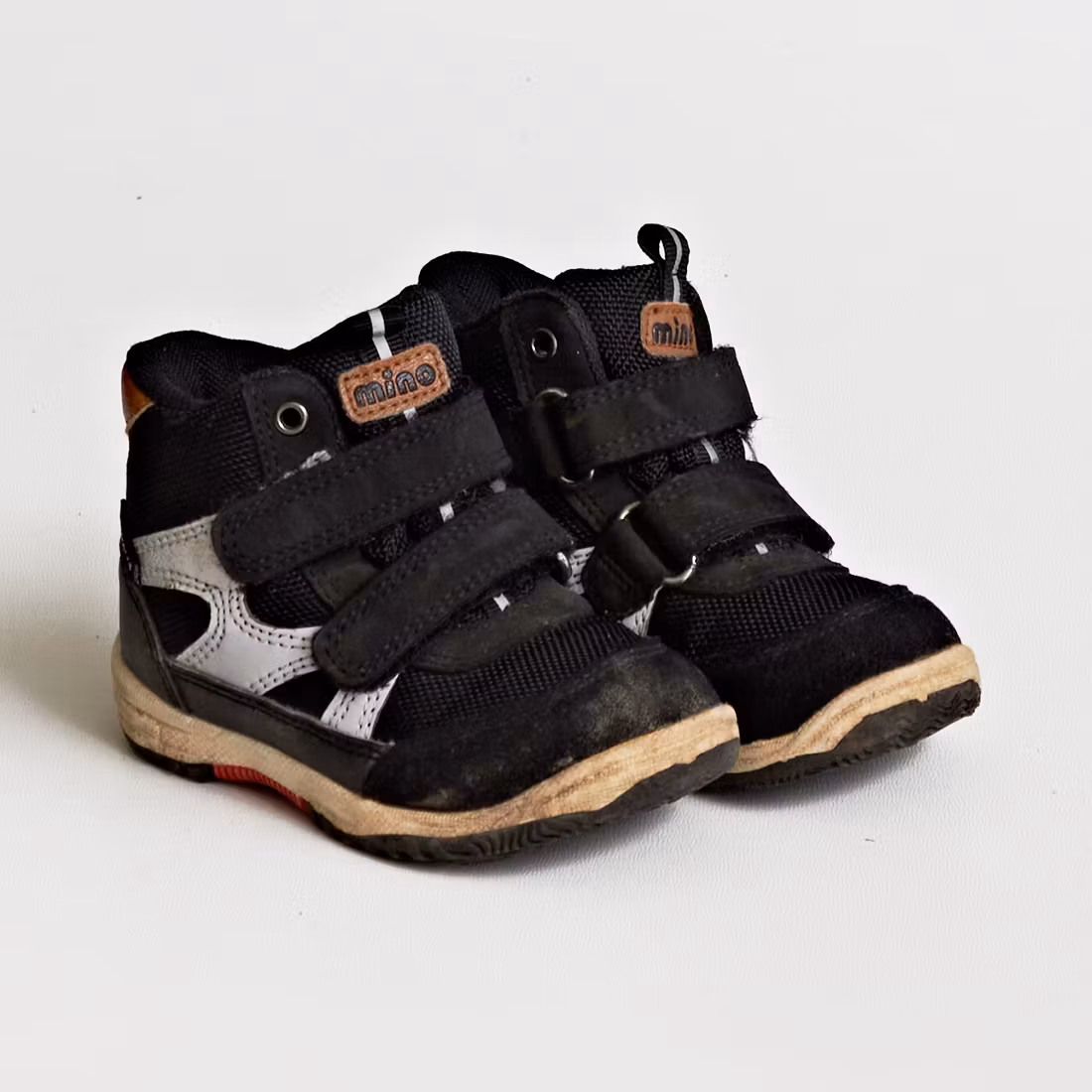 Sneakers - Mino - Storlek 23
