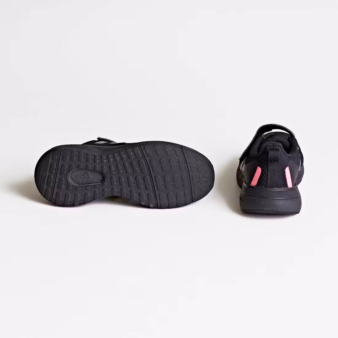 Sneakers - Adidas - Storlek 34