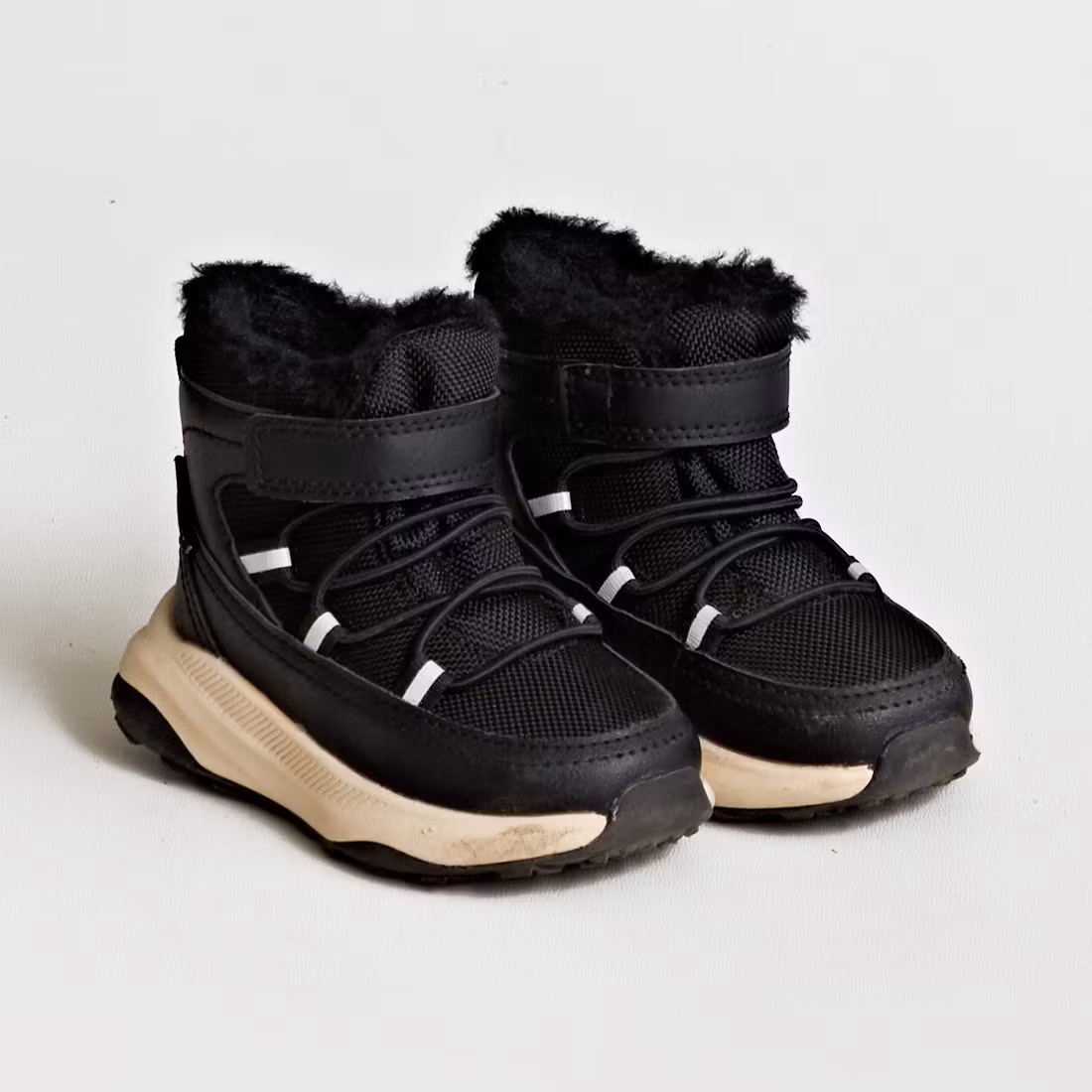 Fodrade sneakers - H&M - Storlek 20/21
