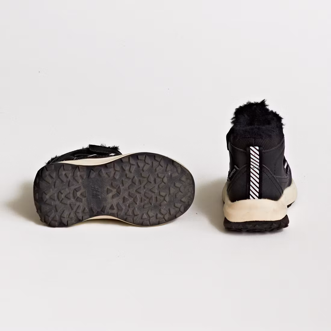 Fodrade sneakers - H&M - Storlek 20/21
