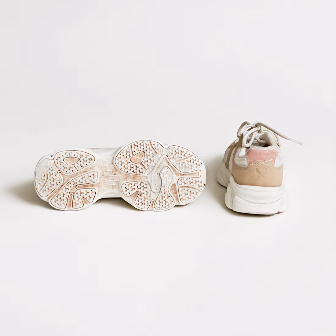 Sneakers - Soc - Storlek 34