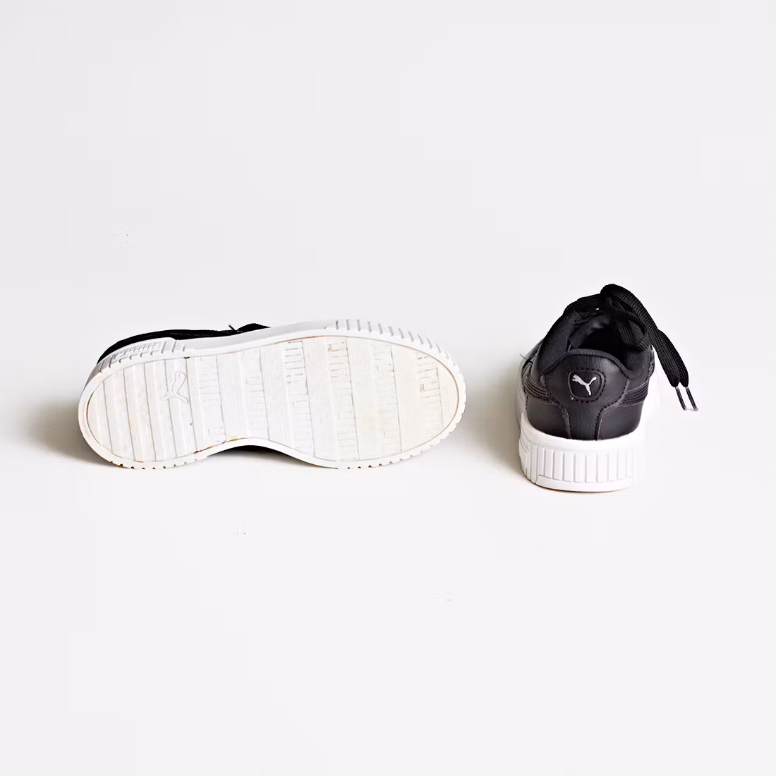 Sneakers - Puma - Storlek 34