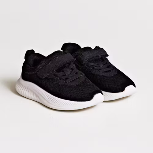 Sneakers - Storlek 24