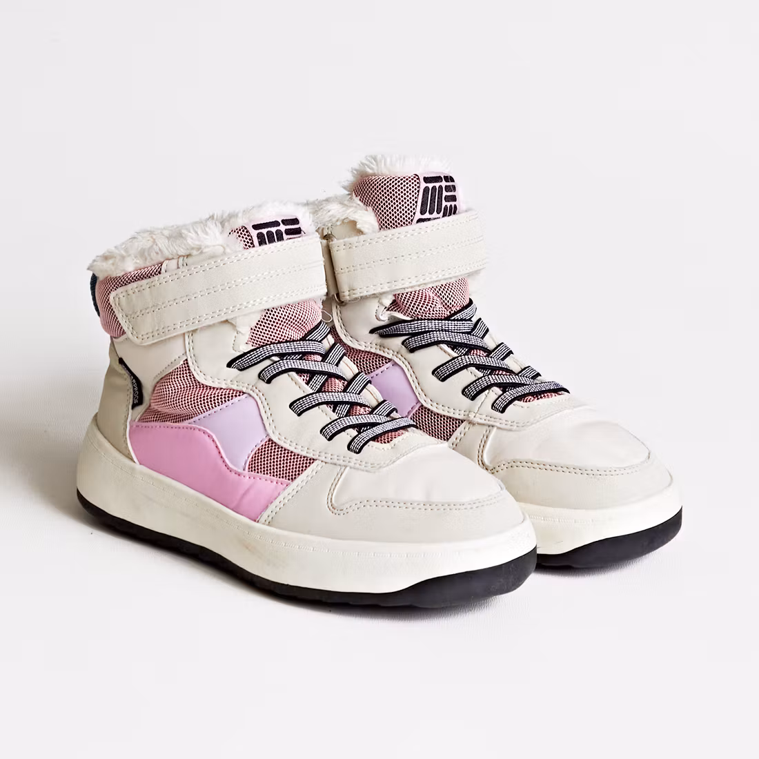 Fodrade sneakers - DinSko - Storlek 35